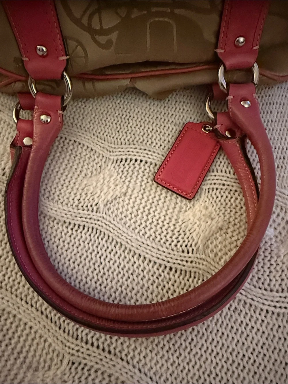 VINTAGE COACH HORSE & CARRIAGE SATCHEL PINK PURSE